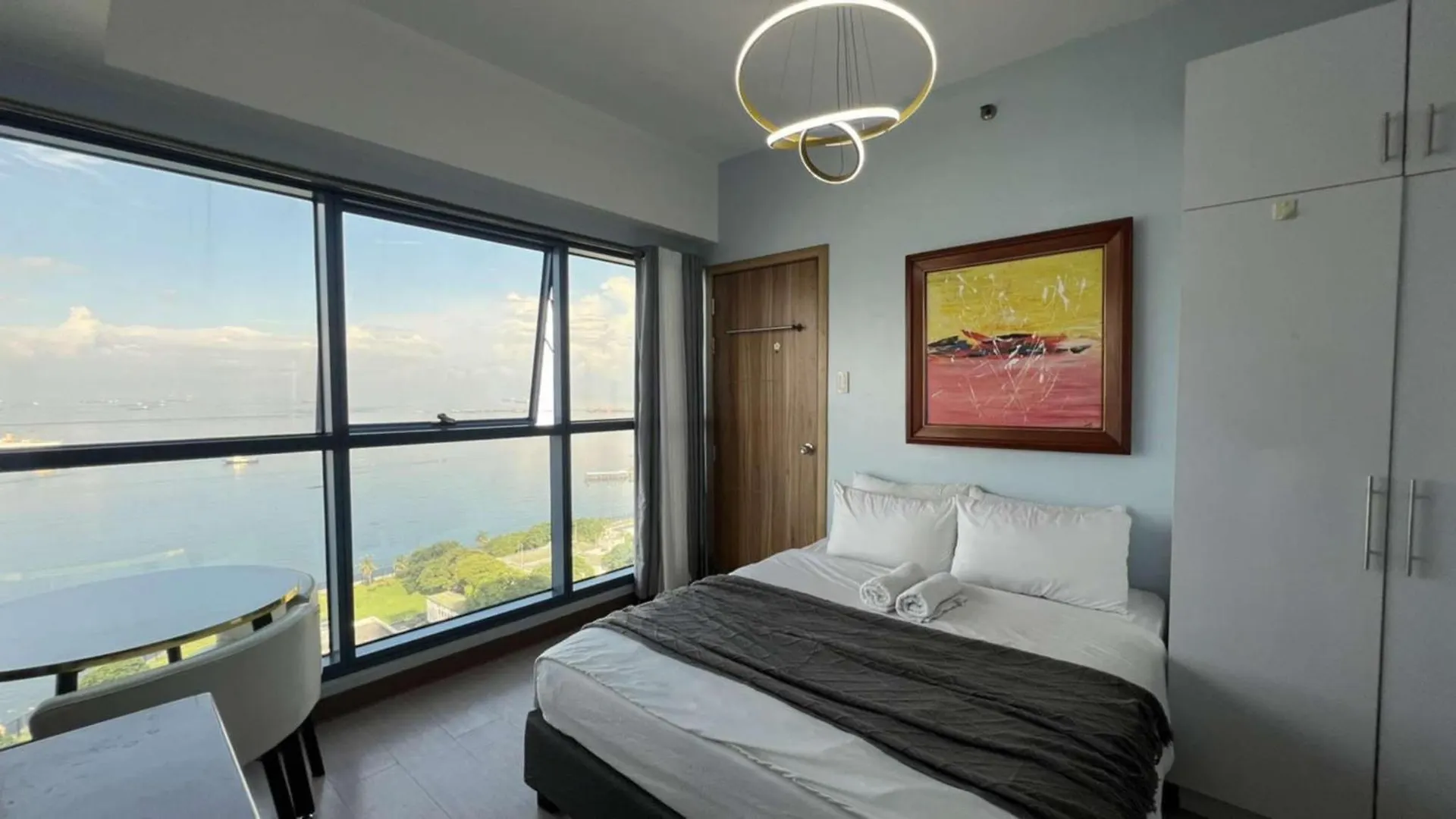 3Br Grand Riviera Suites By Mrsayla Manila Philippines