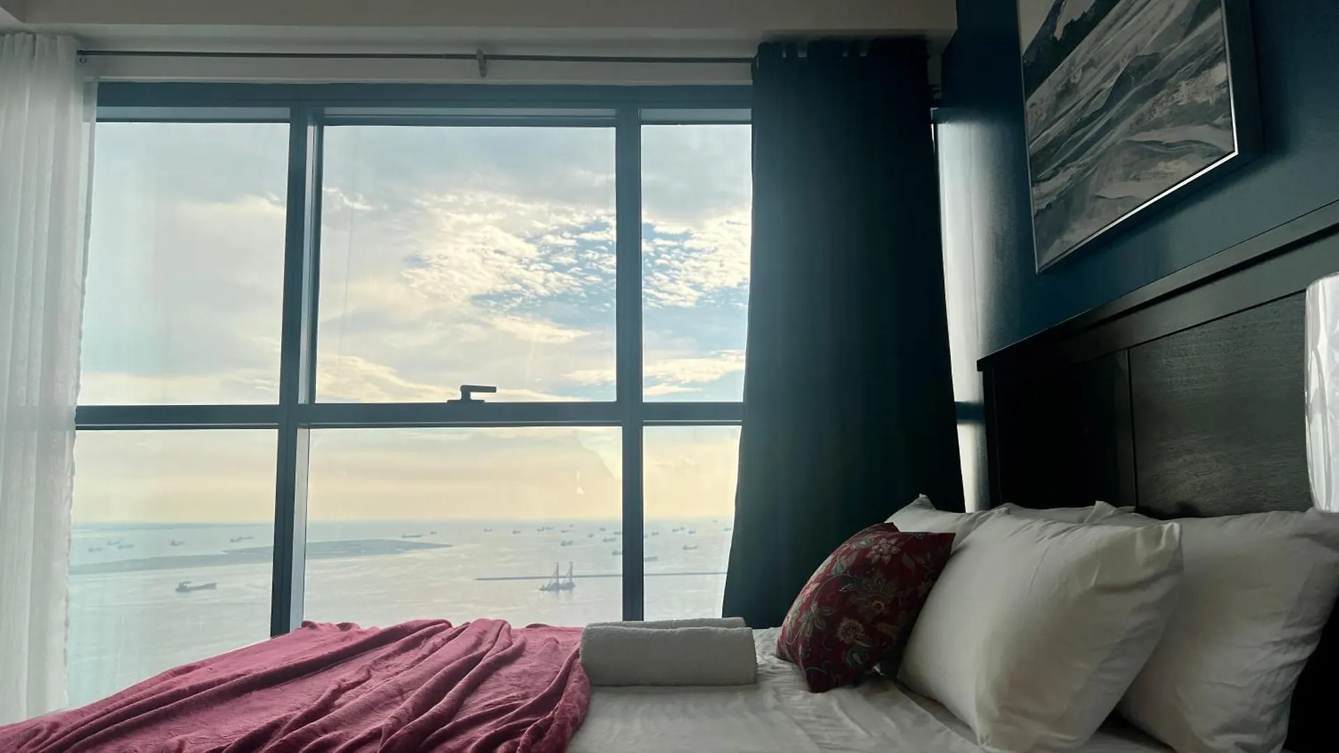 3Br Grand Riviera Suites By Mrsayla Manila Apartment