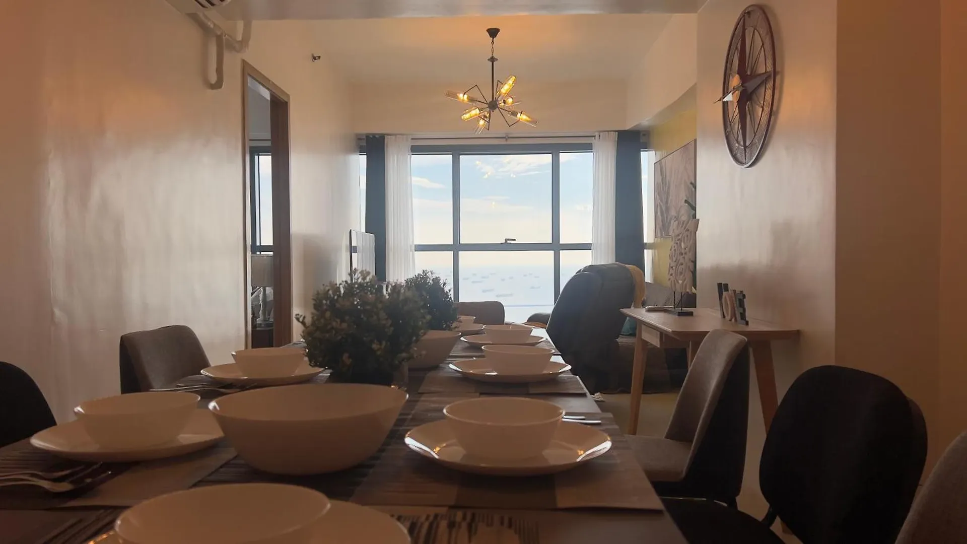 3Br Grand Riviera Suites By Mrsayla Manila